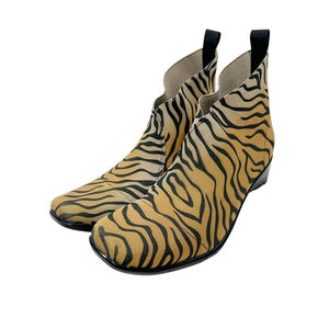 Charleston Shoe Co Telfair Tiger Stripe Print Ankle Boots Slip on Heels Size 9
